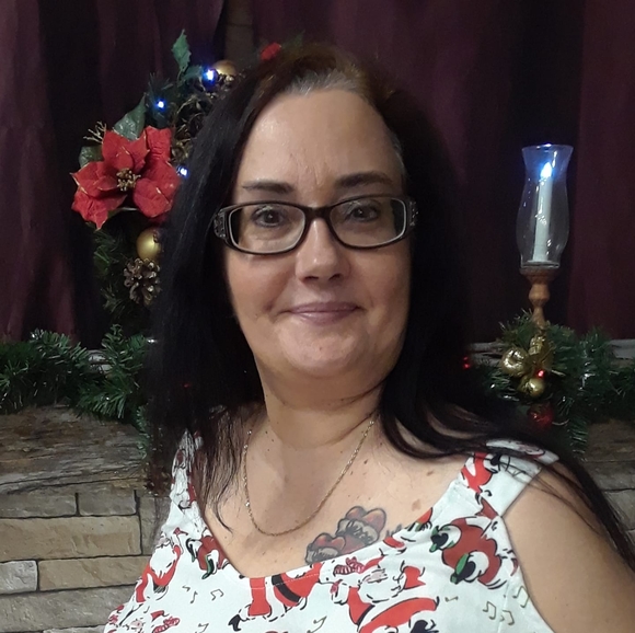 Meet your Posher, Monique - Picture 1 of 1